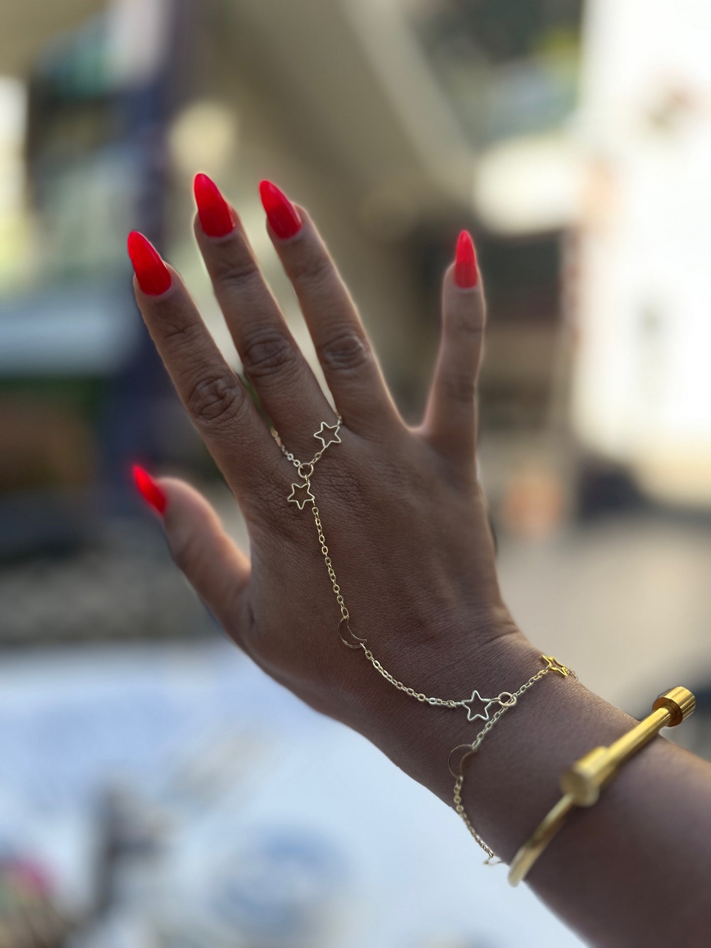 Custom Hand Bracelet, Raediate hand bracelet